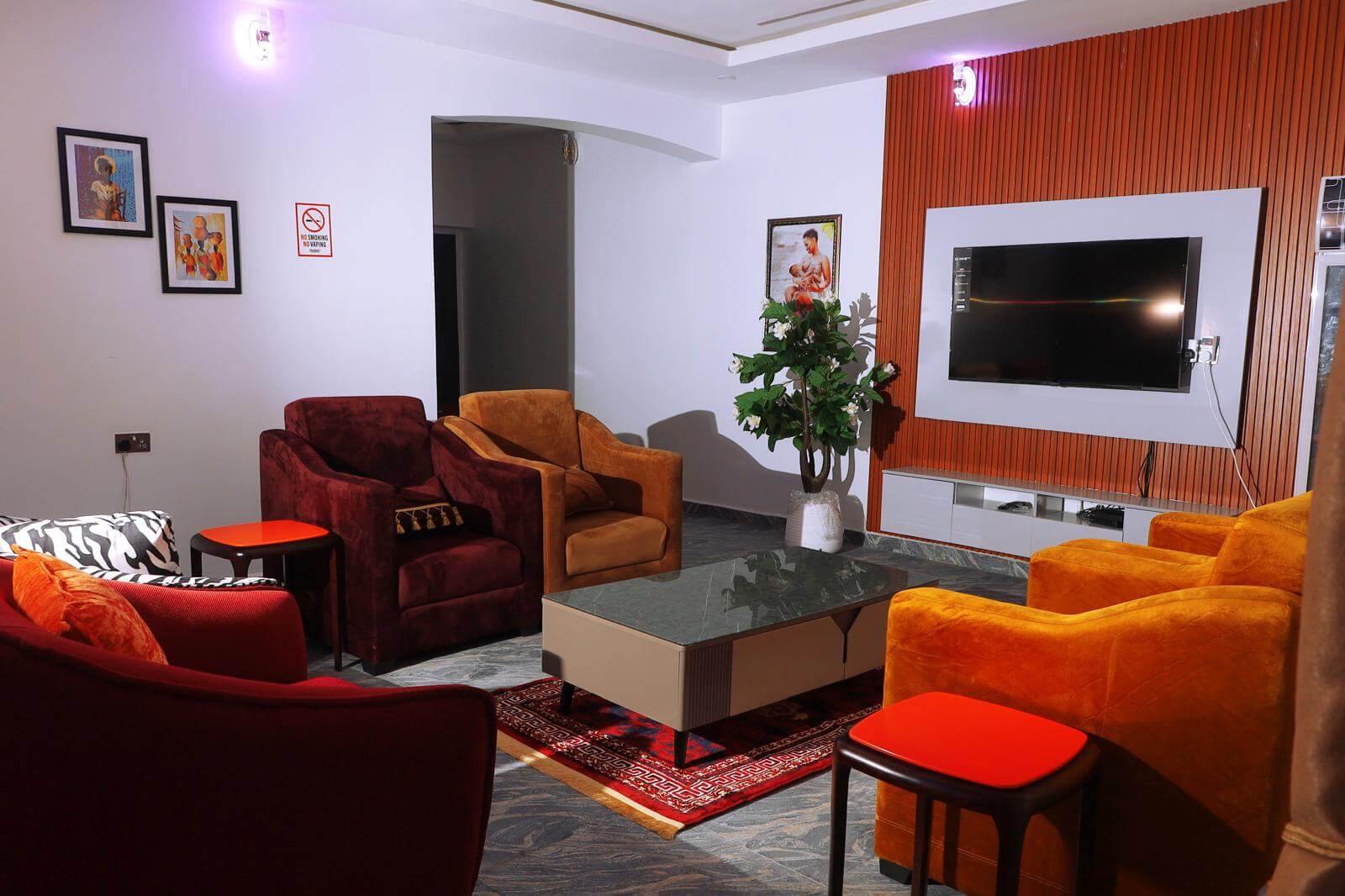 luxury_apartment_sitting_room